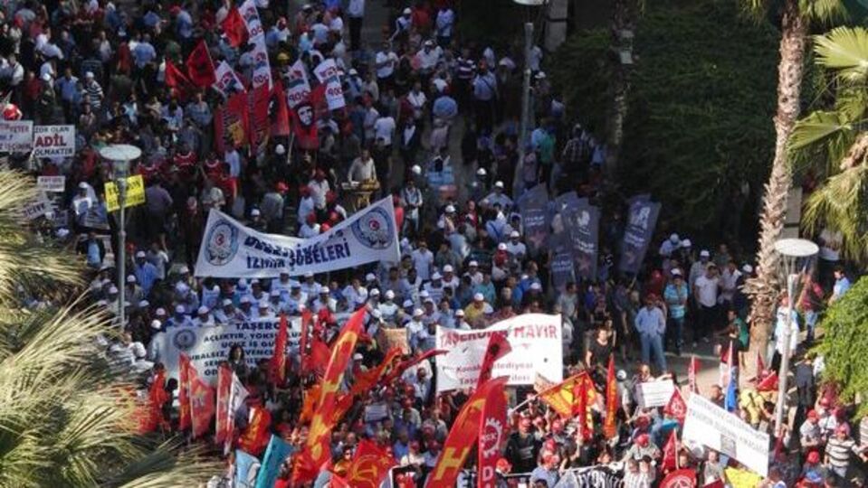 İşçiler 'taşerona' karşı yürüdü