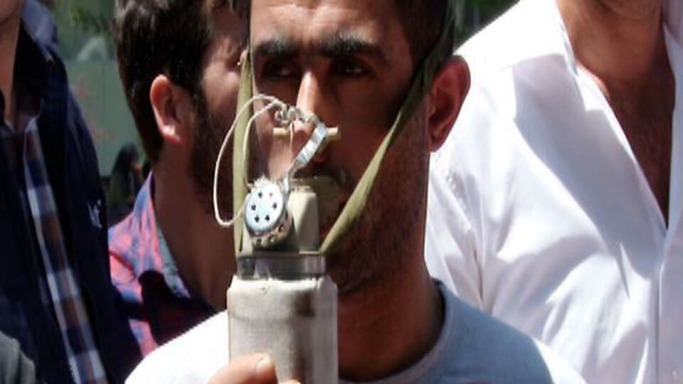 Maden işçilerine verilen gaz maskelerinin Çin malı olduğu iddia edildi