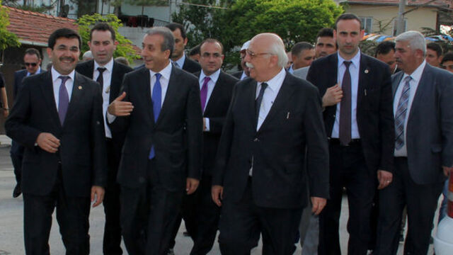 "Mesele tek başına bir belediye başkanı seçmek değil"