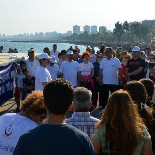 Mersin'de sağlıklı yaşam yürüyüşü