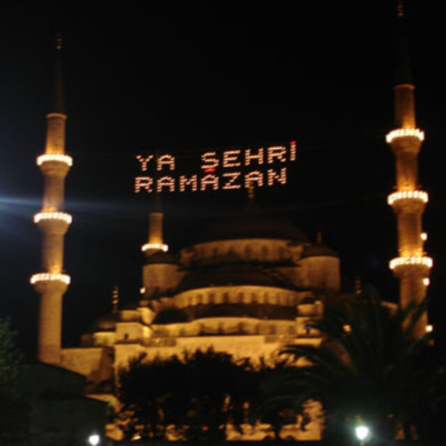 Ramazan ne zaman başlıyor? Ramazan Bayramı ne zaman başlıyor? Ramazan bayramı Hangi ayda oruç tutacağız? Ramazan Bayramı kaç gün tatil?