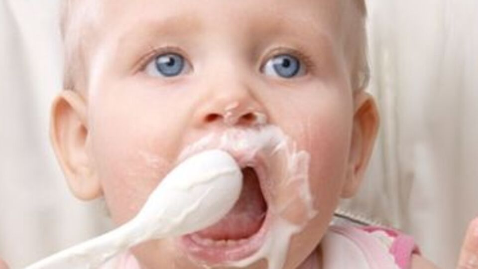 Sık kusuyorsa reflüsü olabilir!