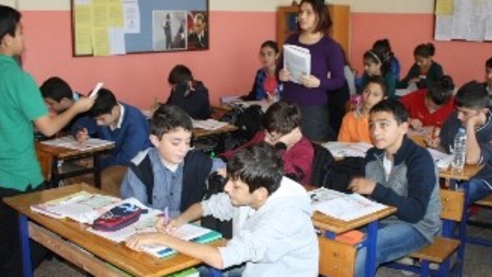 MEB'den o öğrenciler için flaş 'devamsızlık' kararı