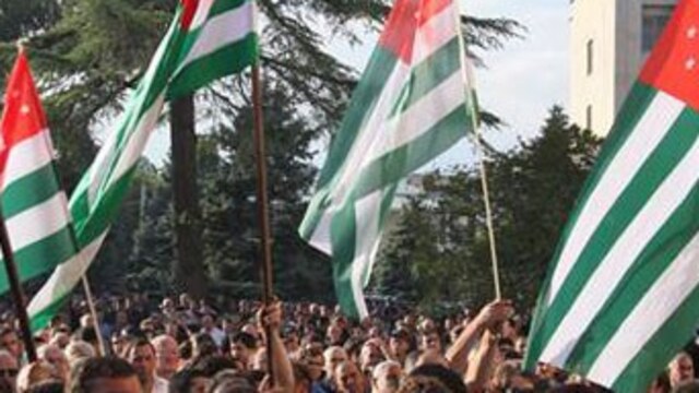 Abhazya da ayaklandı