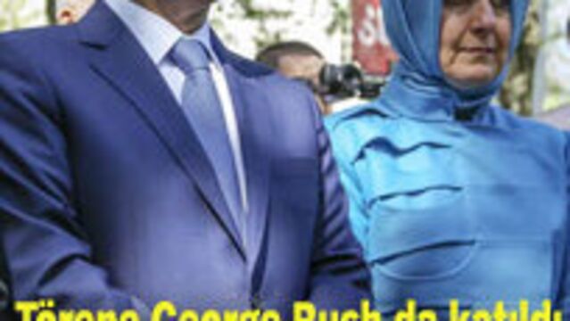 Cumhurbaşkanı Gül oğlunun mezuniyetine katıldı