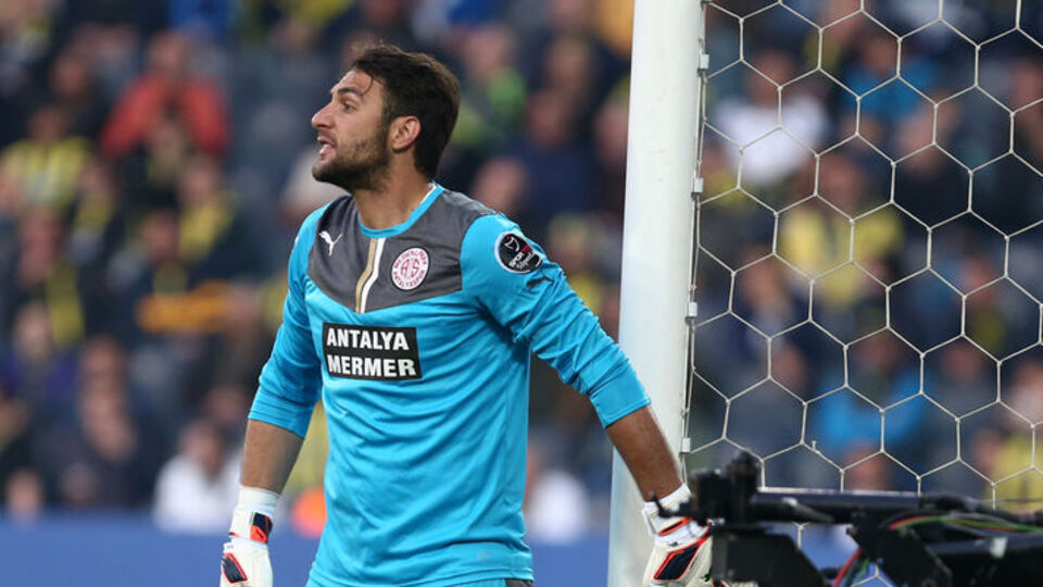 Konya kalecisini arıyor!