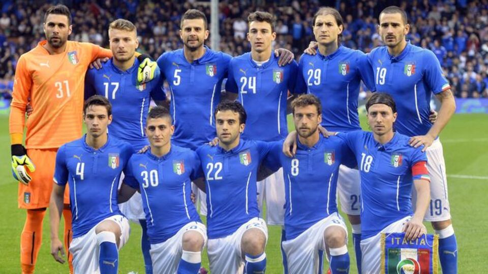 Prandelli'den sürpriz kadro!