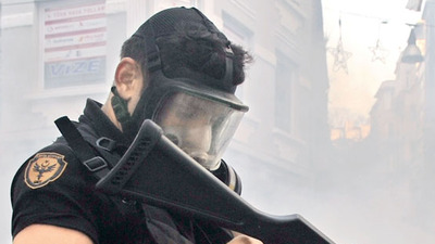 'Polis, kıyafetiyle bile barışçıl olmalı'