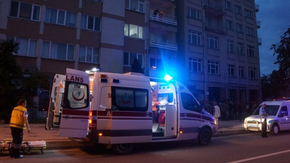 Edirne'de çatıdan düşen işçi öldü