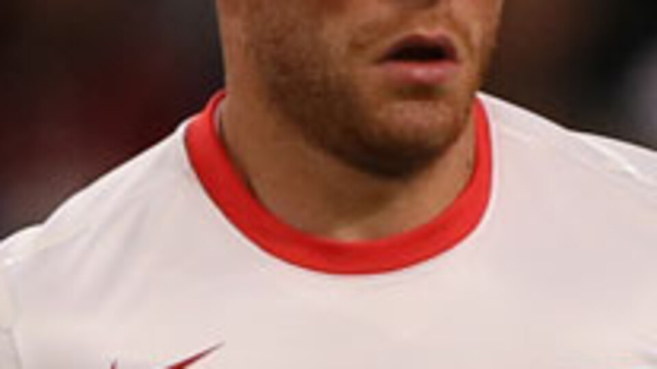 Gökhan Töre arkadaşlarının ağzına silah dayamış