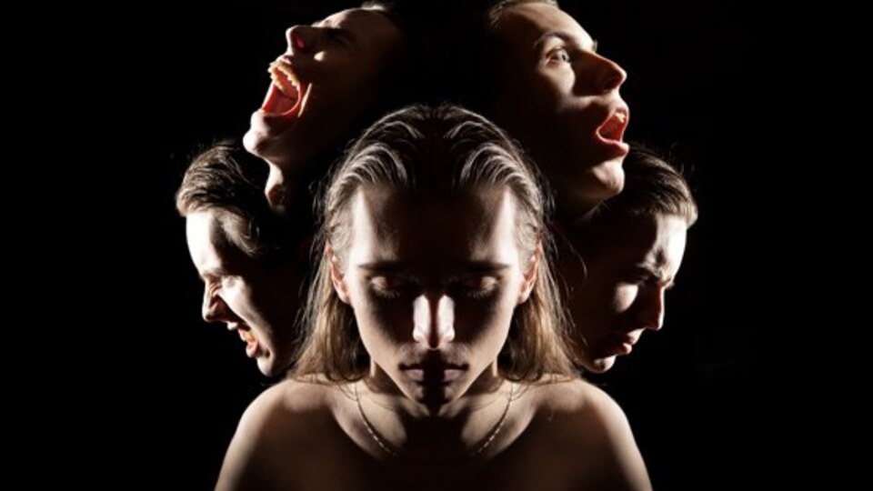 'Şizofreniyi üfürükçüler çözebilir'