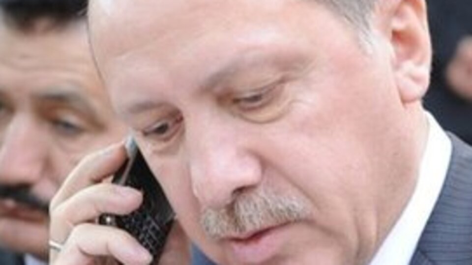 Başbakan Erdoğan'dan Tebrik telefonları