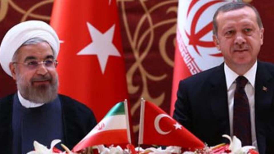 Türk Bayrağı'nın indirilmesine Başbakan Erdoğan'dan sert yanıt