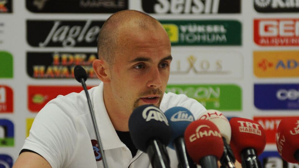 Adrian Katar yolcusu!