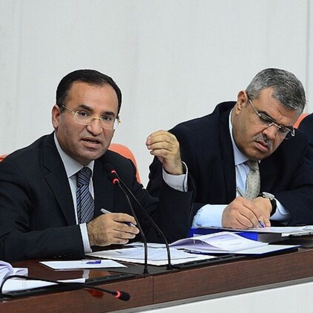 Adalet Bakanı Bozdağ'dan flaş açıklamalar