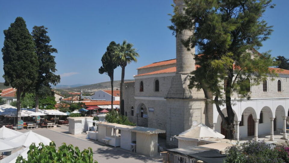 Alaçatı Belediyesi'nin mal varlığı Diyanet'e