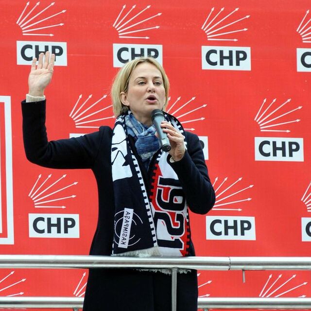 Aylin Kotil'in zaferi!