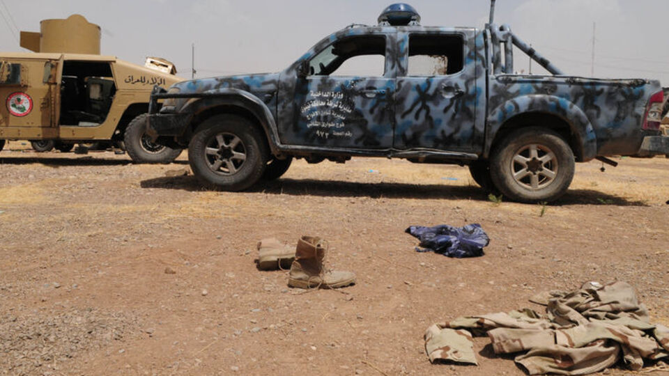 58 bin 500 asker tek bir kurşun sıkmadan kaçmış