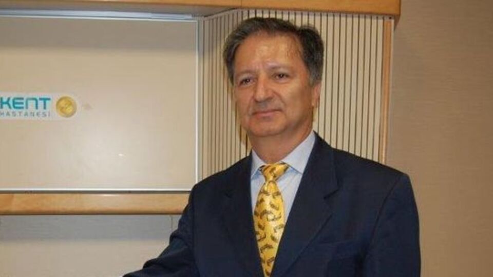 Ünlü beyin cerrahı hayatını kaybetti