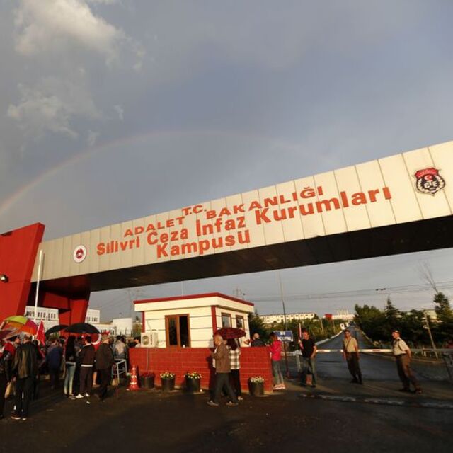 Tahliye sonrası sert açıklamalar!