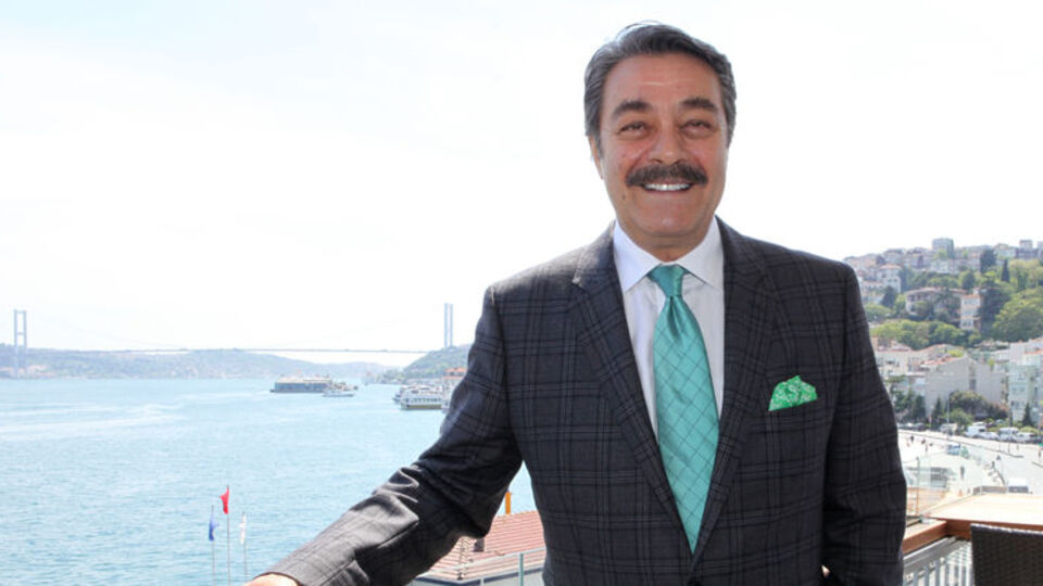 Kadir İnanır Glock'unu AVM'de unuttu