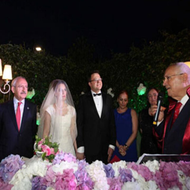 Kılıçdaroğlu, nikah şahitliği yaptı