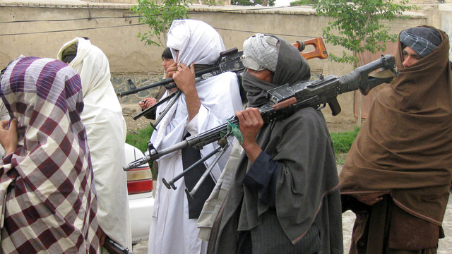 Taliban 33 rehineyi serbest bıraktı