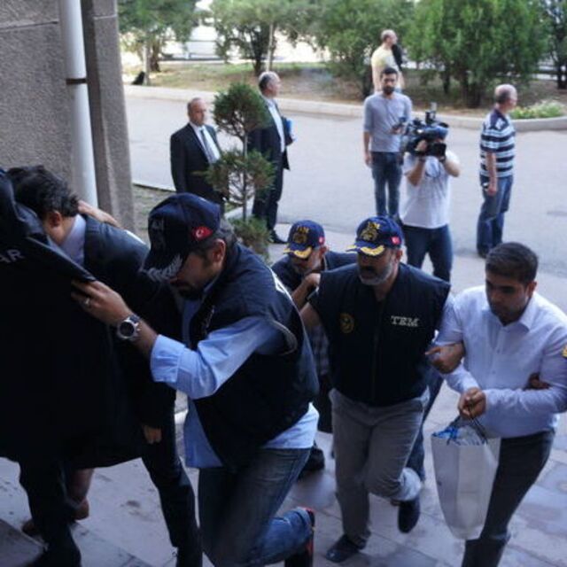 O polislerden kötü muamele şikayeti!