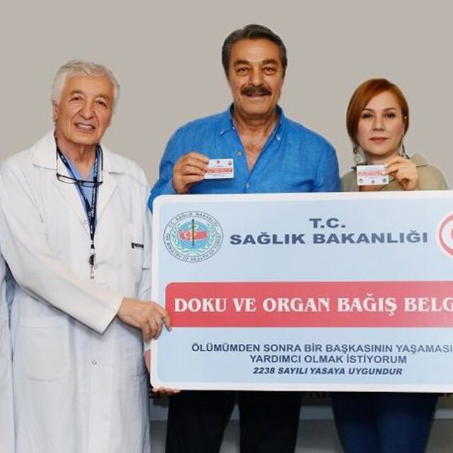 Kadir İnanır: "Gözlerimi ve kalbimi alan yaşadı!"