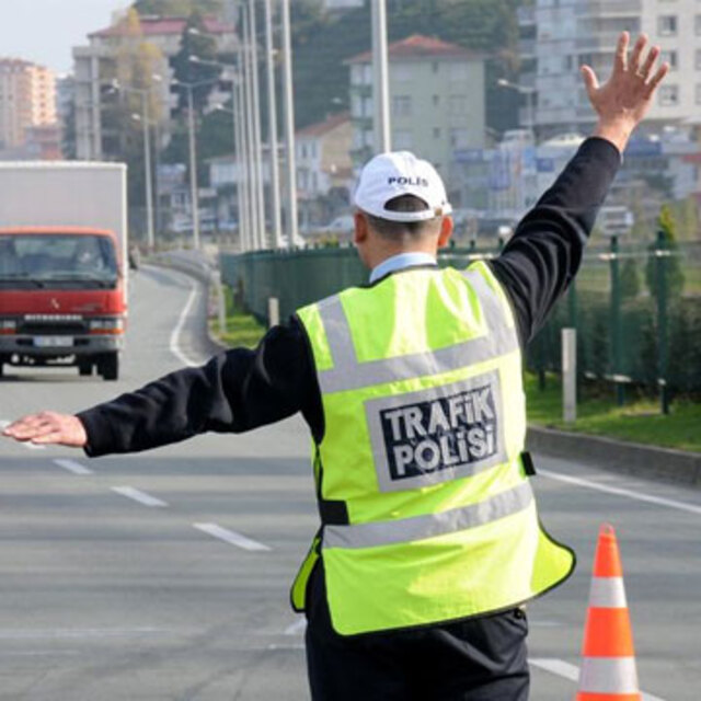 Ehliyetlere 5 yılda bir yenileme zorunluluğu geliyor!