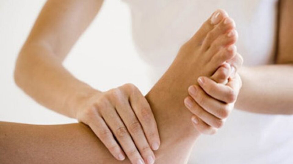 Yorgun ayakları dinlendirmenin 4 yolu