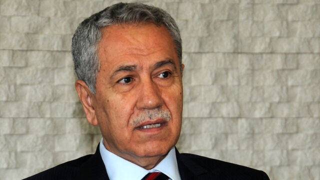 Bülent Arınç'tan Ekmeleddin İhsanoğlu'na eleştiri