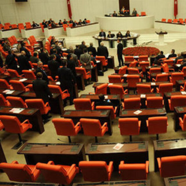 "Torba kanun" tasarısında 15 madde daha kabul edildi