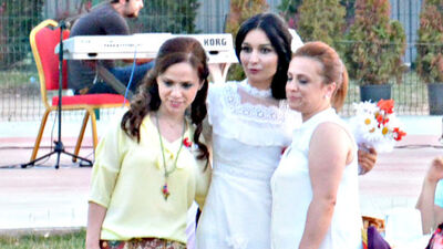 'Damatsız düğün' ile gündeme oturan Özlem Yet ortadan kayboldu!