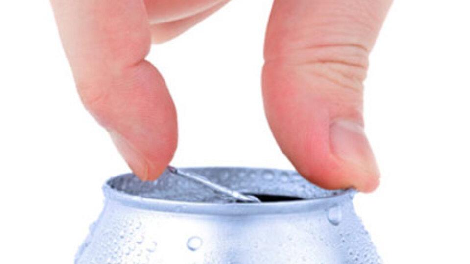 Kutu içeceklerdeki tehlikeye dikkat!