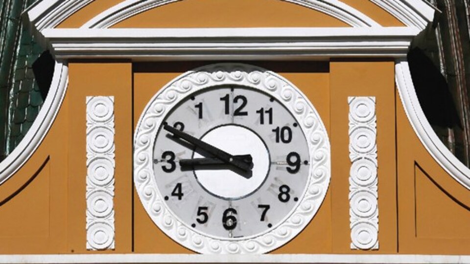 Bolivya'da zaman tersine akacak!