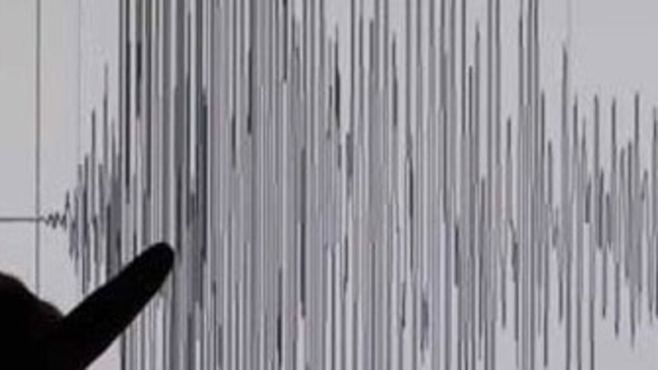 Van'da deprem!