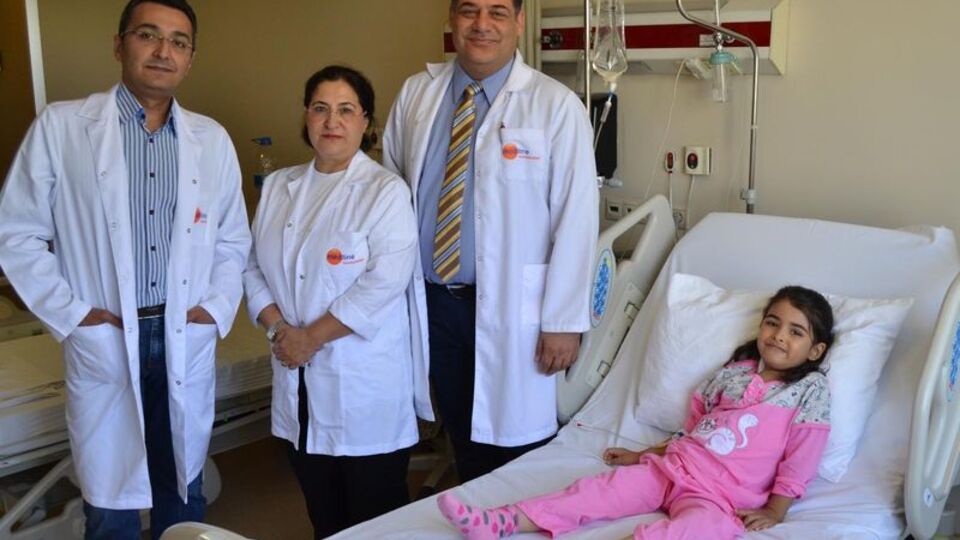 4 yaşındaki Zeynep'e açık kalp ameliyatı