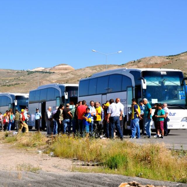 Sivas'a giden yollar kesildi, 17 ilden takviye ekipler geldi