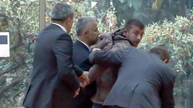 Kılıçdaroğlu'na saldıran Orhan Övet tahliye edildi!