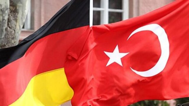 Almanya'da yeni çifte vatandaşlık yasa tasarısı onaylandı