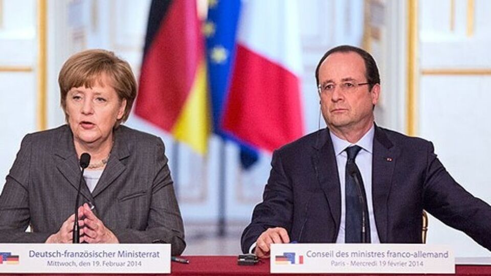 Poroşenko, Merkel ve Hollande ile telefonda görüştü
