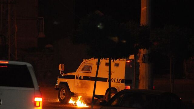Van'da polise ateş açıldı