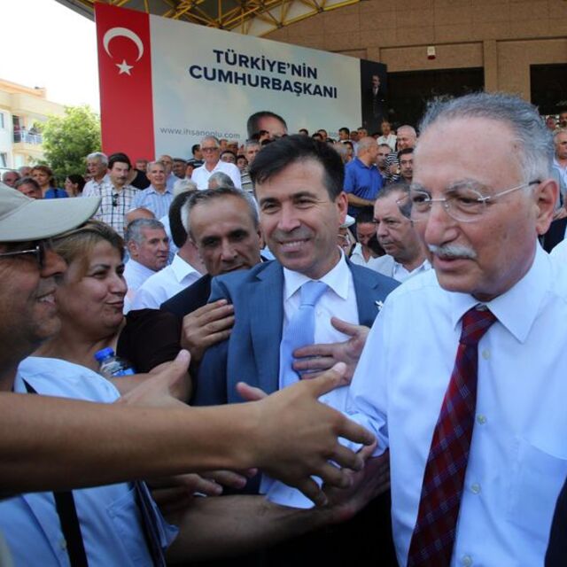 Ekmeleddin İhsanoğlu'ndan çarpıcı açıklamalar