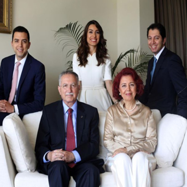 İşte Ekmeleddin İhsanoğlu'nun ailesi