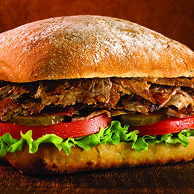 Sabancı'nın torunu döner işine girdi!