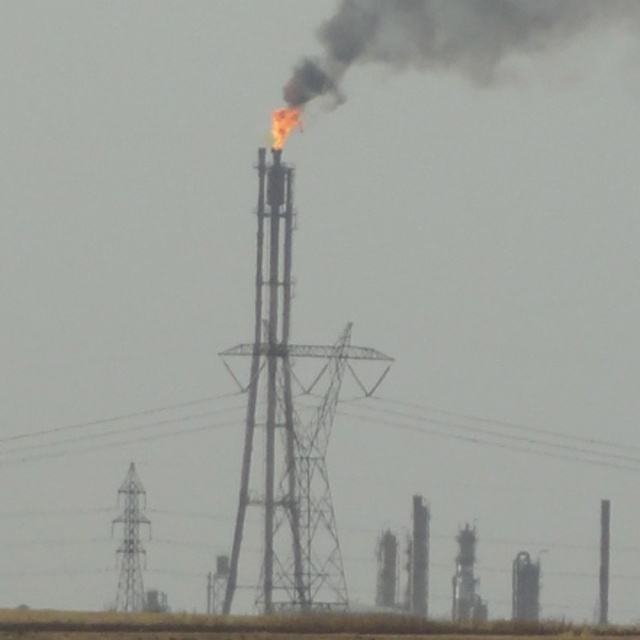 Irak'ta peşmerge petrol kuyularına el koydu