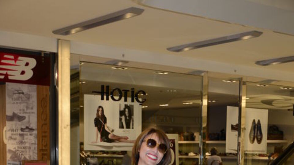 Objektife gülümsedi