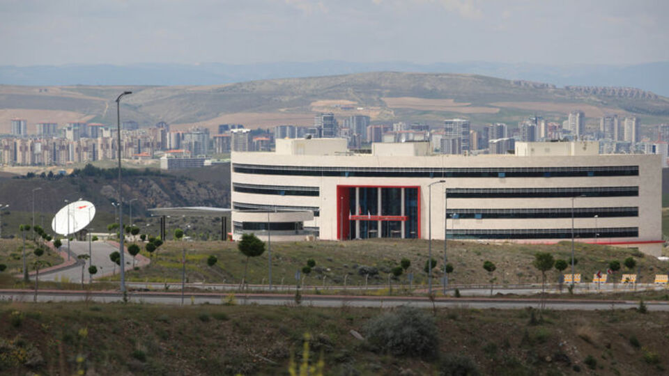 TİB'de 'casus yazılım' krizi