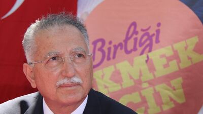 Ekmeleddin İhsanoğlu, Erdoğan ve Demirtaş'ın hesaplarına 1000 TL yatırdı